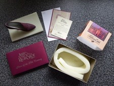 Just the Right Shoe by Raine - Pastiche - Item 25048 - Original Box & Packing.