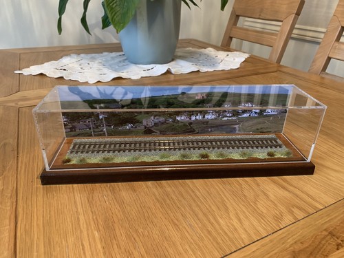 Display case for hornby - for,