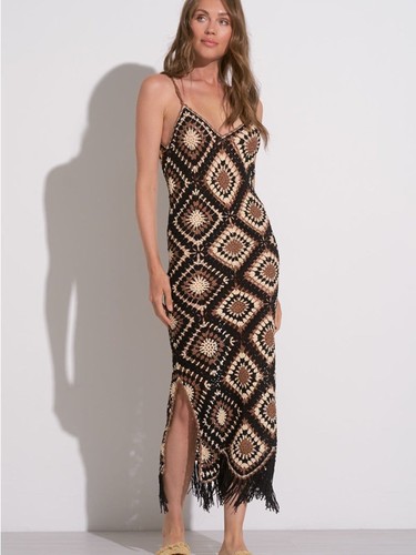 Elan black and - tan, crochet