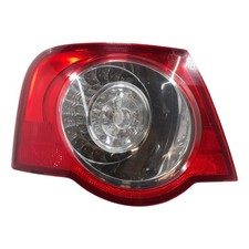 VOLKSWAGEN PASSAT TDI 206 Rear