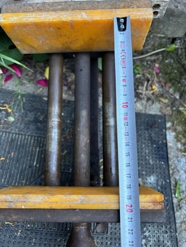 Heavy duty bench - , vice
