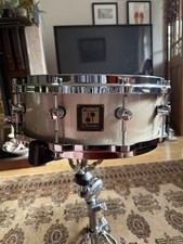 Sonor DeLite Champagne Silver Brilliant Sparkle D-1405M 14x5 Snare drum Maple