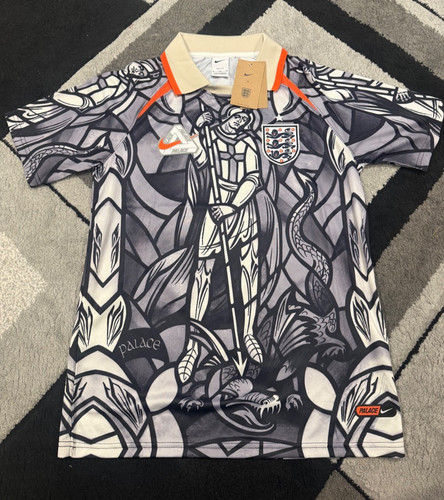 England palace fan shirt - ‘palace’,