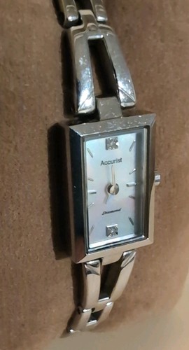 Pre owned ladies accurist - pre,