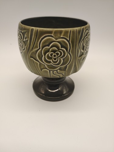 Fabulous vintage sylvac green - fabulous,