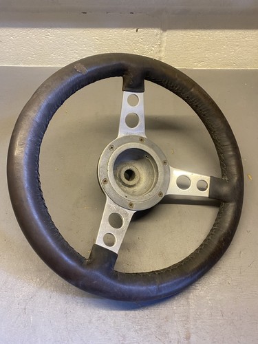 Leather steering wheel boss - steering,