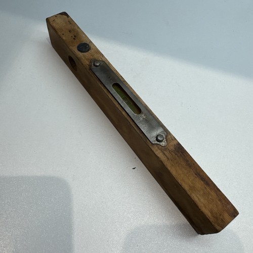 Vintage wooden spirit level - wooden,