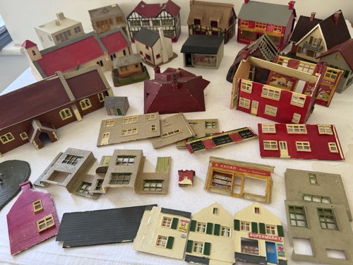 Gauge buildings for train - 00,