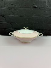 Noritake Stratford 5652 Round