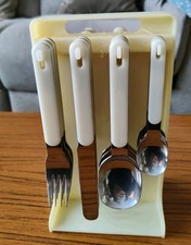 24 Piece Cutlery Set