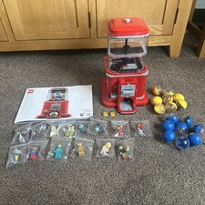 LEGO 21358 Mini-figure vending