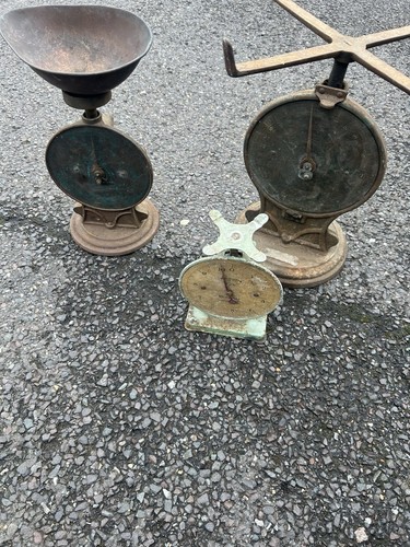 Vintage shop scales - vintage,