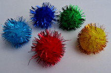 CATNIP CAT POM POM BALLS SOFT SHINEY PLUSH FABRIC TOYS FOR CATS & KITTENS X 5
