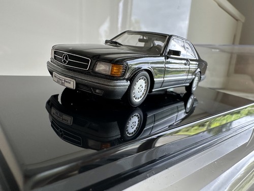 Autoart mercedes 500 - 1/43,
