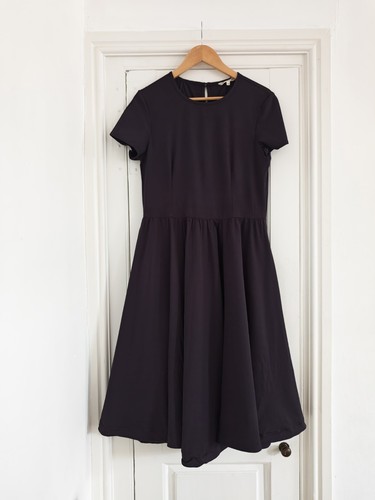 Cabbages and roses dress size - cabbages,