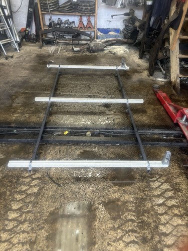 Caddy roof rack bars - caddy,
