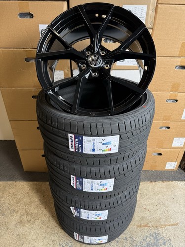 Golf r alloy wheels - 19”,