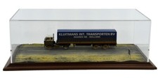 Tekno 1:50 Vitrine Diorama