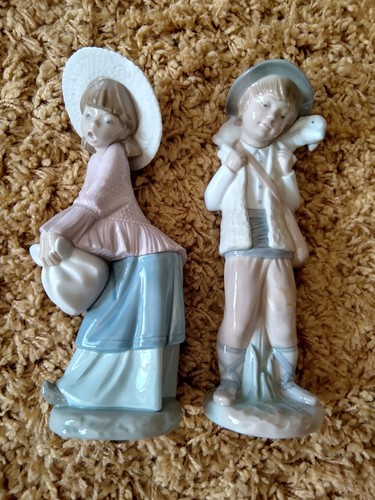 Rare pair vintage nao - pair,