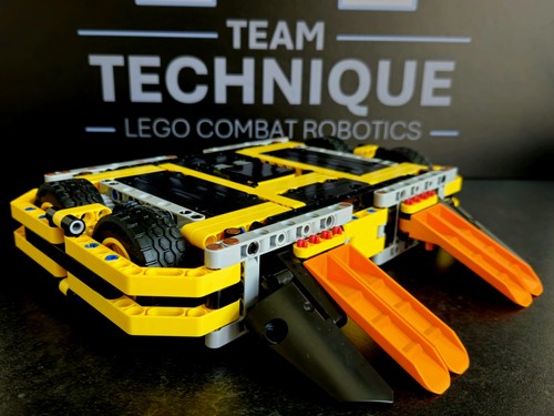 Lego technic combat robot - combat,