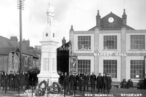 Tyh war memorial - memorial,, brynmawr