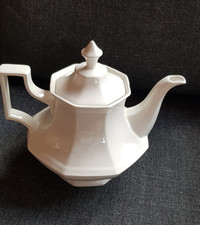 1 teapot Octagonal footed Made in England
