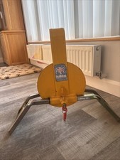 Bulldog Wheel Clamp For