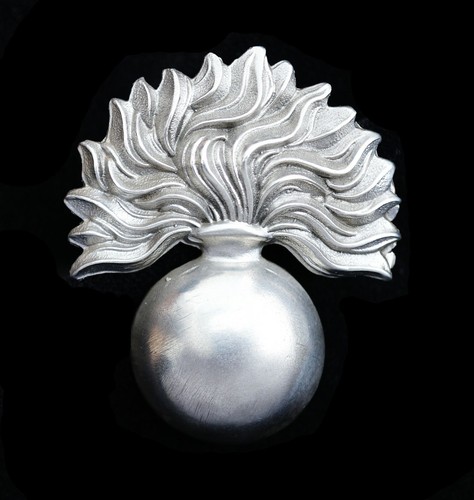 Grenadier guards cap - grenadier, badge