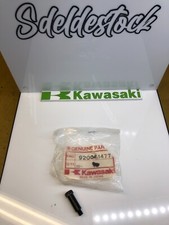 1 screw 5mm black z1100-b1