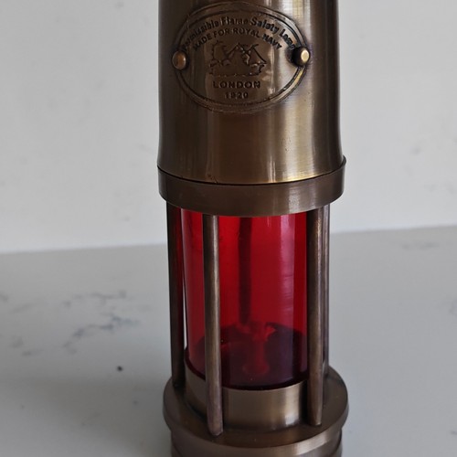 Metal lantern lamp - with, red