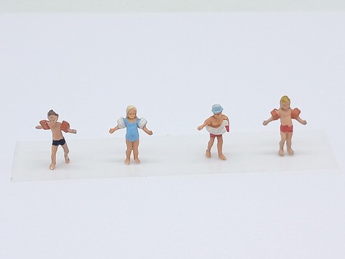 Preiser figures children - figures,