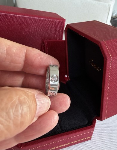Cartier love ring classic - love,