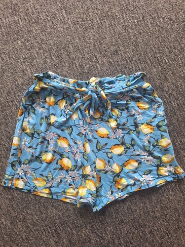 Ladies lemon shorts size - tu,