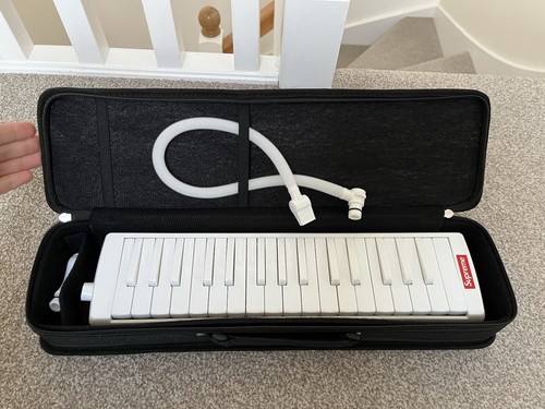 Supreme fw18 hohner melodica - supreme,