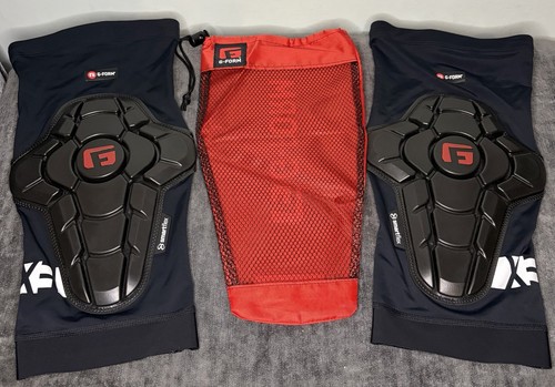 Form pro knee guards - guards, in