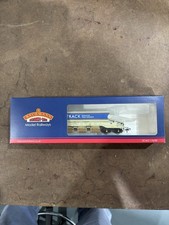 BACHMANN 'OO' GAUGE 38-211 JJA