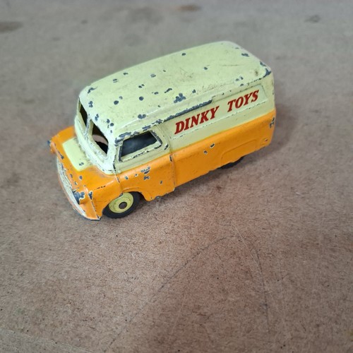 Dinky toys 482 bedfordvan - dinky,