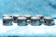 VINTAGE 1960'S DAIMLER V8 250 SET OF PISTONS/RINGS/GUDGEON PINS
