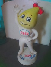 ESSO Frau Tropf (Mrs. Drip)