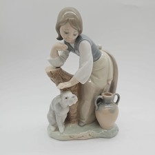LLADRO "CARESS AND REST" GIRL