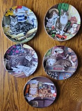 Royal Daulton Cats Of Character Bone China Plates