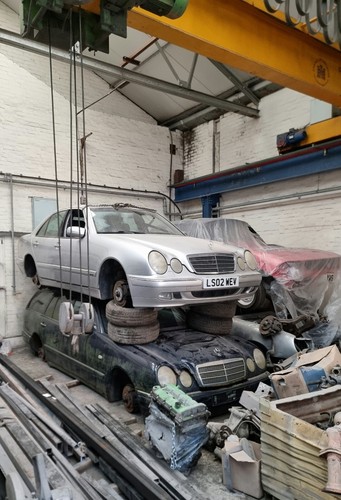 Mercedes w210 headlight - mercedes,