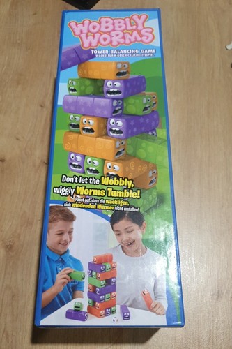 Wobbly worms tower balancing - worms,