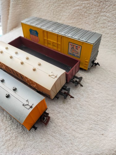 Jouef and bachmann wagons - and,