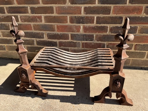 Large vintage cast iron - , fire