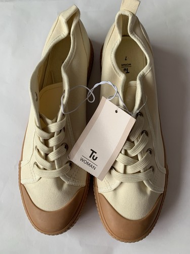 Bnwt cream canvas - by,