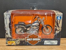Maisto Harley-Davidson FXSTS