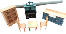A set of 6 wooden Dolls House