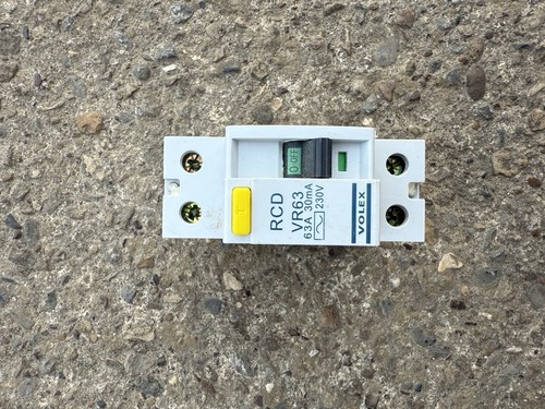 Volex amp 30ma double - amp,
