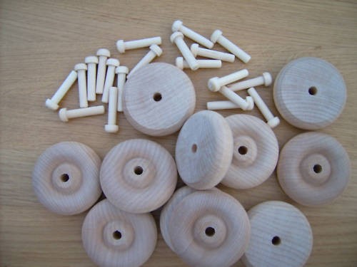 10x wooden toy wheels - +, axles